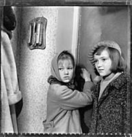 Кадр из фильма «Звонят, откройте дверь», (1965).