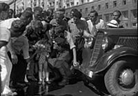 Кадр из фильма «Подкидыш», (1939).