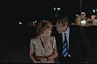Кадр из фильма «Любовь и голуби», (1984). На фото: