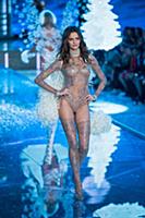 Barbara Fialho on the runway during the 2015 New Y