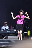 Zemfira I Gruppa The Uchpochmack Na Muzykalnom Festivale Svoy Subb Izobrazhenie Zz23 3363 Fotodom