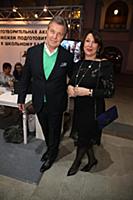 Лев Лещенко с супругой. Показ коллекции Валентина 