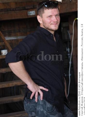 Жарков актер личная жизнь жена фото Жарков актер личная жизнь жена фото